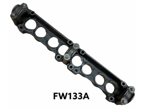 Camshaft Carrier (3 Bearing) - used Image 1