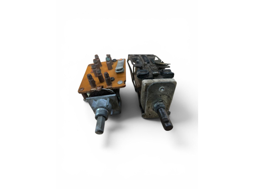 Headlight / Lights switch - similar to original but not exactly the same Image 3