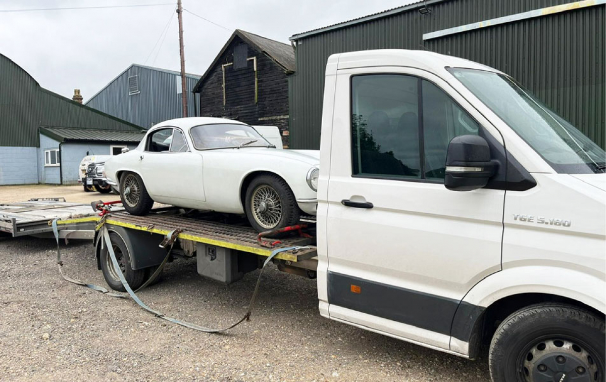 Mk14components loading lotus elite for australia